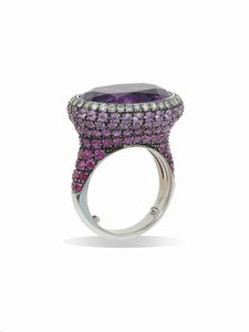 Sabbadini. Anello con ametista, diamanti e zaffiri multicolor  - Asta Fine Jewels - Associazione Nazionale - Case d'Asta italiane