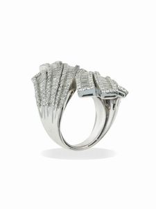 Anello con diamanti taglio baguettes e brillante  - Asta Fine Jewels - Associazione Nazionale - Case d'Asta italiane