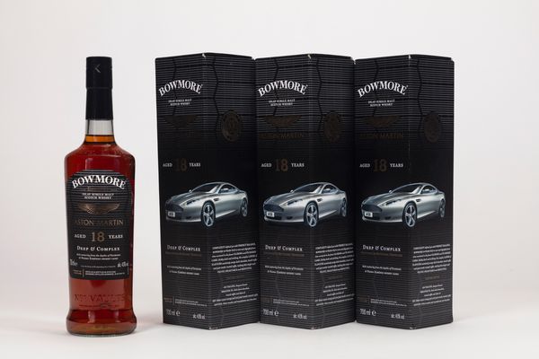 Scozia : Bowmore Aston Martin 18y serie 9 (3 BT)  - Asta Vini e Distillati - Associazione Nazionale - Case d'Asta italiane