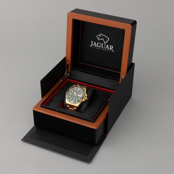 Jaguar : Jaguar Executive J863/4 con datario, movimento al quarzo, in acciaio laminato, 44 mm, completo di scatola<BR>  - Asta Orologi da Polso - Associazione Nazionale - Case d'Asta italiane