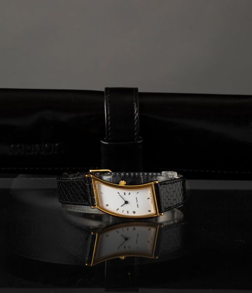 CLETO MUNARI : Cleto Munari, orologio di forma laminato disegnato da Hans Hollein, quadrante bianco, movimento al quarzo, 34x20 mm  - Asta Orologi da Polso - Associazione Nazionale - Case d'Asta italiane