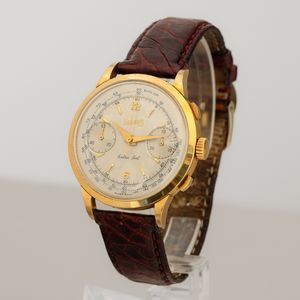 Eberhard & Co : Extrafort in oro giallo 18k carica manuale, quadrante argent due contatori e tasti quadri, 40 mm  - Asta Orologi da Polso - Associazione Nazionale - Case d'Asta italiane