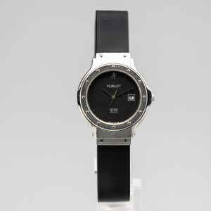 HUBLOT - Hublot MDM Lady in acciaio movimento al quarzo con datario, quadrante nero, cinturino in gomma con chiusura deployante, 28 mm, circa 1990<BR><BR>