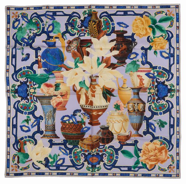 GUCCI : Foulard Vasi greci  - Asta Luxury Fashion - Associazione Nazionale - Case d'Asta italiane