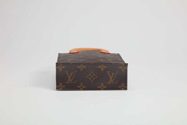 Louis Vuitton : Mini Sac Plat  - Asta Luxury Fashion - Associazione Nazionale - Case d'Asta italiane