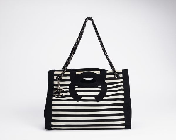 CHANEL : Borsa Shopper  - Asta Luxury Fashion - Associazione Nazionale - Case d'Asta italiane