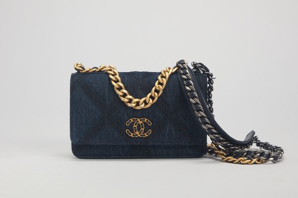 CHANEL : Wallet on Chain  - Asta Luxury Fashion - Associazione Nazionale - Case d'Asta italiane