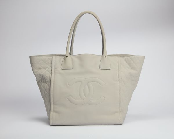 CHANEL : Grande borsa shopper  - Asta Luxury Fashion - Associazione Nazionale - Case d'Asta italiane