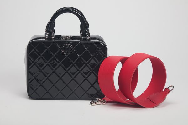 CHANEL : Vanity case  - Asta Luxury Fashion - Associazione Nazionale - Case d'Asta italiane