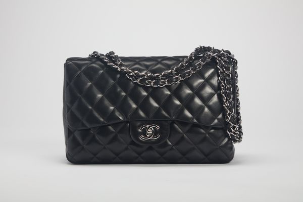 CHANEL : Borsa Jumbo  - Asta Luxury Fashion - Associazione Nazionale - Case d'Asta italiane