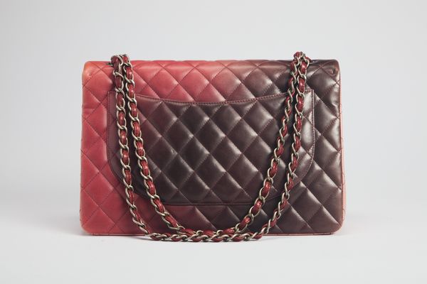 CHANEL : Borsa Maxi Jumbo  - Asta Luxury Fashion - Associazione Nazionale - Case d'Asta italiane