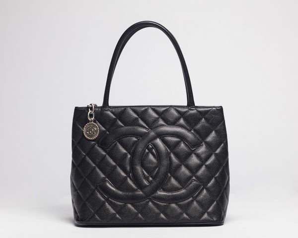 CHANEL : Borsa Medallion  - Asta Luxury Fashion - Associazione Nazionale - Case d'Asta italiane