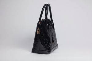 Louis Vuitton : Borsa Lock It  - Asta Luxury Fashion - Associazione Nazionale - Case d'Asta italiane