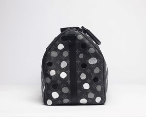 Louis Vuitton : Keepall Bandoulire 55 X Yayoi Kusama  - Asta Luxury Fashion - Associazione Nazionale - Case d'Asta italiane