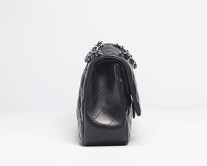 CHANEL : Borsa Jumbo  - Asta Luxury Fashion - Associazione Nazionale - Case d'Asta italiane