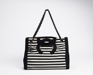 CHANEL - Borsa Shopper