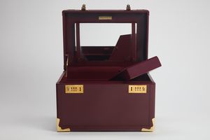 CARTIER : Beauty case da viaggio  - Asta Luxury Fashion - Associazione Nazionale - Case d'Asta italiane