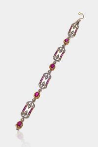 BRACCIALE - Peso gr 25 4 Lunghezza cm 19 in oro rosa e bianco 14 Kt  composto da segmenti rigidi ovali in diamanti taglio  [..]