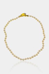 COLLANA - Lunghezza cm 48 composta da un filo di perle giapponesi del diam di mm. 7-7 5. Chiusura in oro giallo e bianco  [..]