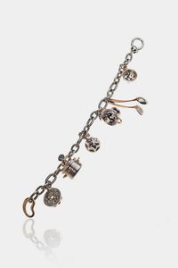 POMELLATO - Peso gr 47 2 Lunghezza cm 18 Bracciale in argento 925 /1000  linea Dodo con sei charms pendenti in argento e oro  [..]