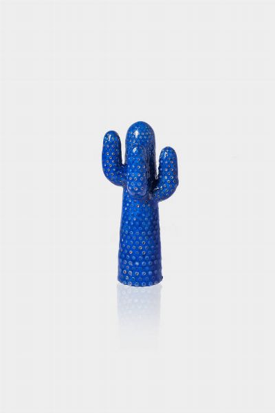 FRANCO MELLO Genova 1945 : Peso gr 12 Cm 4 Spilla in argento 925 /1000 e smalto blu  a forma di cactus. Firmato Franco Mello.  Prova d'autore-Prototipo Provenienza: collezione Franco Mello Eseguito dal laboratorio dell'artigiano Mauro Bonafede  - Asta Dipinti  - Associazione Nazionale - Case d'Asta italiane