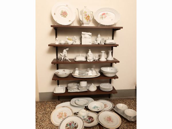 Grande assortimento di accessori e curiosit in porcellana  - Asta La Casa del Maestro Pietro Annigoni e di Rosa Segreto - Associazione Nazionale - Case d'Asta italiane