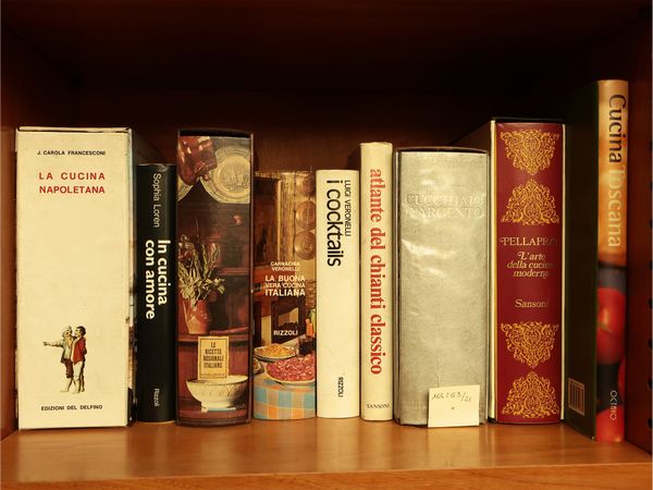 Miscellanea di libri di cucina  - Asta La Casa del Maestro Pietro Annigoni e di Rosa Segreto - Associazione Nazionale - Case d'Asta italiane