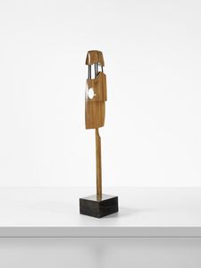 BECHERONI ELVIO (1934 - 2000) : Totem  - Asta Asta 485 | DESIGN E ARTI DECORATIVE DEL NOVECENTO Tradizionale - Associazione Nazionale - Case d'Asta italiane