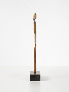 BECHERONI ELVIO (1934 - 2000) : Totem  - Asta Asta 485 | DESIGN E ARTI DECORATIVE DEL NOVECENTO Tradizionale - Associazione Nazionale - Case d'Asta italiane