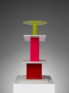 SOTTSASS ETTORE (1917 - 2007) : Upupa Vaso-scultura dalla serie Short Stories  - Asta Asta 485 | DESIGN E ARTI DECORATIVE DEL NOVECENTO Tradizionale - Associazione Nazionale - Case d'Asta italiane