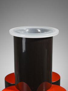 SOTTSASS ETTORE (1917 - 2007) : Airone Vaso-scultura dalla serie Short Stories  - Asta Asta 485 | DESIGN E ARTI DECORATIVE DEL NOVECENTO Tradizionale - Associazione Nazionale - Case d'Asta italiane