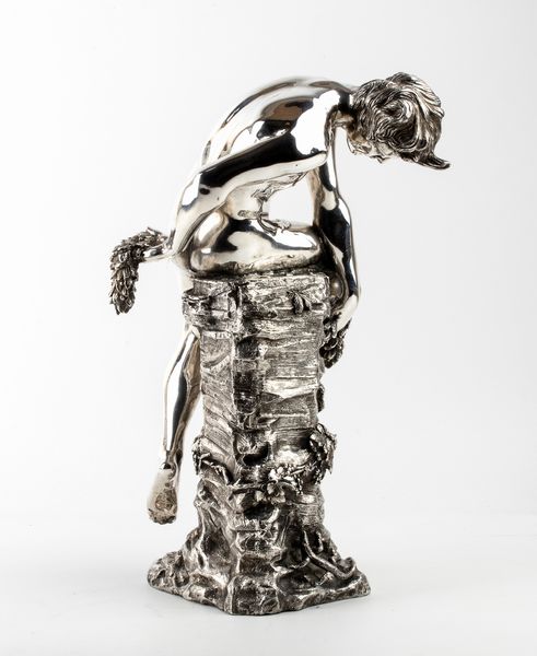 Marcello Mortet : Scultura italiana in argento raffigurante Narciso  - Asta Gioielli e Argenti del XX secolo, con una selezione di Orologi da polso e Penne da collezione - Associazione Nazionale - Case d'Asta italiane