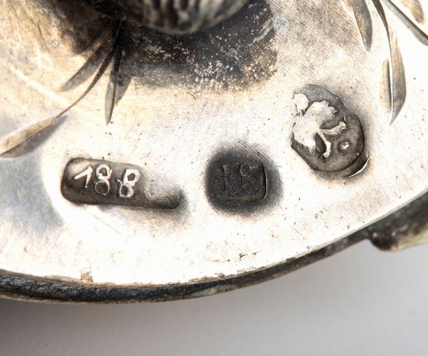 Uovo in argento  - Asta Gioielli e Argenti del XX secolo, con una selezione di Orologi da polso e Penne da collezione - Associazione Nazionale - Case d'Asta italiane