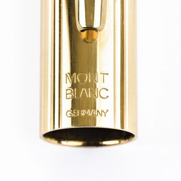 MONTBLANC : Penna in oro 14k  - Asta Gioielli e Argenti del XX secolo, con una selezione di Orologi da polso e Penne da collezione - Associazione Nazionale - Case d'Asta italiane