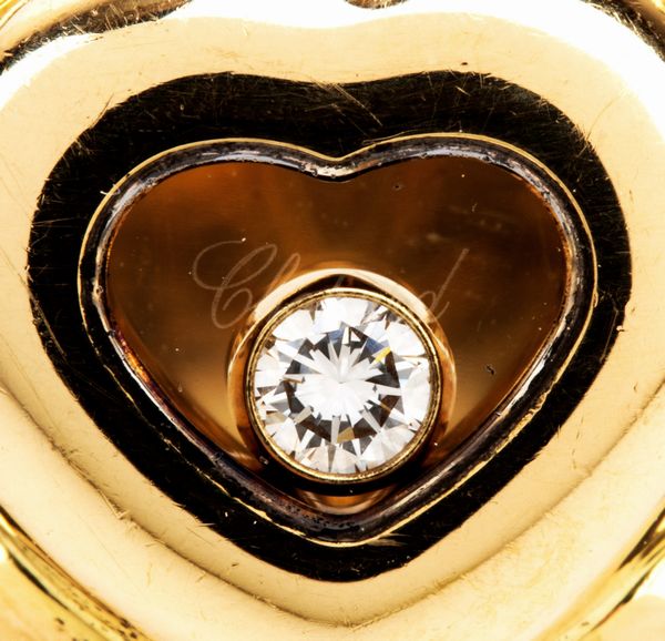 CHOPARD : Collezione Happy Diamond: anello in oro con diamante  - Asta Gioielli e Argenti del XX secolo, con una selezione di Orologi da polso e Penne da collezione - Associazione Nazionale - Case d'Asta italiane