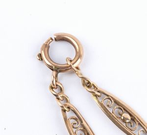 Catena per orologio in oro  - Asta Gioielli e Argenti del XX secolo, con una selezione di Orologi da polso e Penne da collezione - Associazione Nazionale - Case d'Asta italiane