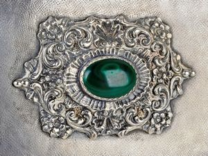 Scatola italiana in argento con malachite  - Asta Gioielli e Argenti del XX secolo, con una selezione di Orologi da polso e Penne da collezione - Associazione Nazionale - Case d'Asta italiane