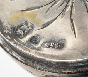 Uovo in argento  - Asta Gioielli e Argenti del XX secolo, con una selezione di Orologi da polso e Penne da collezione - Associazione Nazionale - Case d'Asta italiane