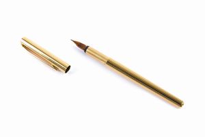 MONTBLANC : Penna in oro 14k  - Asta Gioielli e Argenti del XX secolo, con una selezione di Orologi da polso e Penne da collezione - Associazione Nazionale - Case d'Asta italiane