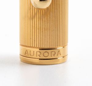 AURORA : penna stilografica con pennino in oro 14K  - Asta Gioielli e Argenti del XX secolo, con una selezione di Orologi da polso e Penne da collezione - Associazione Nazionale - Case d'Asta italiane