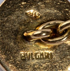 bulgari : Paio di gemelli ida polso in oro e smalti blu  - Asta Gioielli e Argenti del XX secolo, con una selezione di Orologi da polso e Penne da collezione - Associazione Nazionale - Case d'Asta italiane