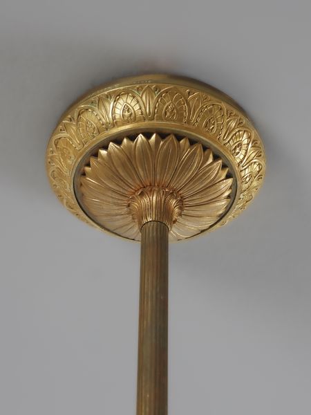 THOMIRE PIERRE PHILIPPE (1751 - 1843) : Lampadario in bronzo dorato al mercurio con decori neoclassici a palmette, fusto centrale circondato da girotondo di putti alati con ghirlande, bracci in foggia di cornucopie fitomorfe  - Asta Asta 492 | ARTE ANTICA E DEL XIX SECOLO - Arte antica e antiquariato Tradizionale - Associazione Nazionale - Case d'Asta italiane