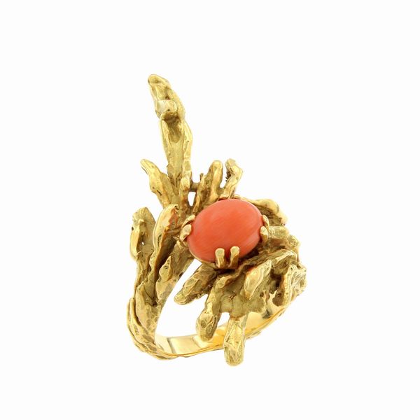 Chaumet anello scultura in oro giallo 18kt  - Asta Gioielli e Orologi - Associazione Nazionale - Case d'Asta italiane