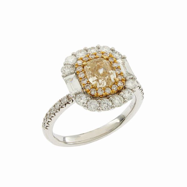 Anello in oro bianco 18kt diamante fancy yellow  - Asta Gioielli e Orologi - Associazione Nazionale - Case d'Asta italiane