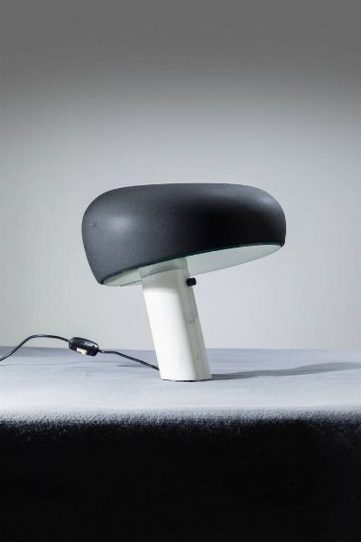 ACHILLE E PIER GIACOMO CASTIGLIONI : Lampada da tavolo mod. Snoopy  - Asta Design - Associazione Nazionale - Case d'Asta italiane