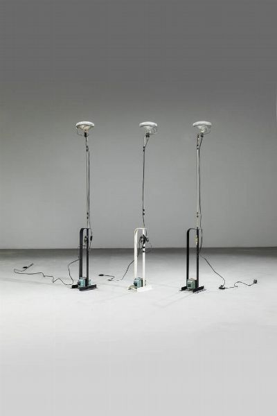 ACHILLE E PIER GIACOMO CASTIGLIONI : Tre lampade mod. Toio  - Asta Design - Associazione Nazionale - Case d'Asta italiane