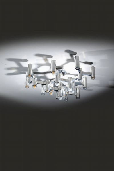 GAETANO SCIOLARI : Lampada a sospensione a 19 luci  - Asta Design - Associazione Nazionale - Case d'Asta italiane