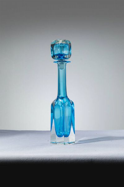 SEGUSO : Grande bottiglia con tappo in vetro di forte spessore Etichetta del Produttore Prod. Seguso Vetri d’Arte  anni ’60 cm 55x9 5x9 5  - Asta Design - Associazione Nazionale - Case d'Asta italiane