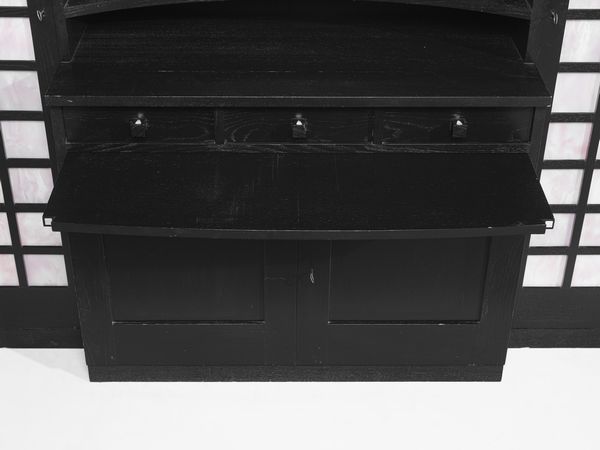 MACKINTOSH CHARLES RENNIE (1868 - 1928) : Credenza con pianetto estraibile per Cassina, Meda  - Asta Asta 494 | DESIGN E ARTI DECORATIVE DEL NOVECENTO Online - Associazione Nazionale - Case d'Asta italiane