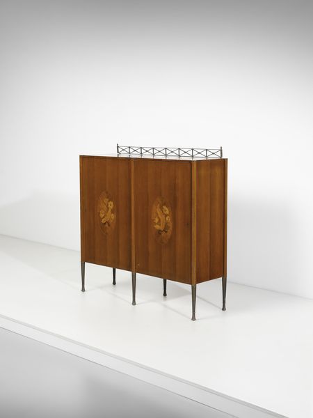 CASSI RAMELLI ANTONIO (1905 - 1980) : attribuito. Credenza con ante intarsiate a decoro floreale  - Asta Asta 494 | DESIGN E ARTI DECORATIVE DEL NOVECENTO Online - Associazione Nazionale - Case d'Asta italiane